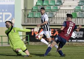 Jugadas del partido entre la Segoviana y el Badajoz