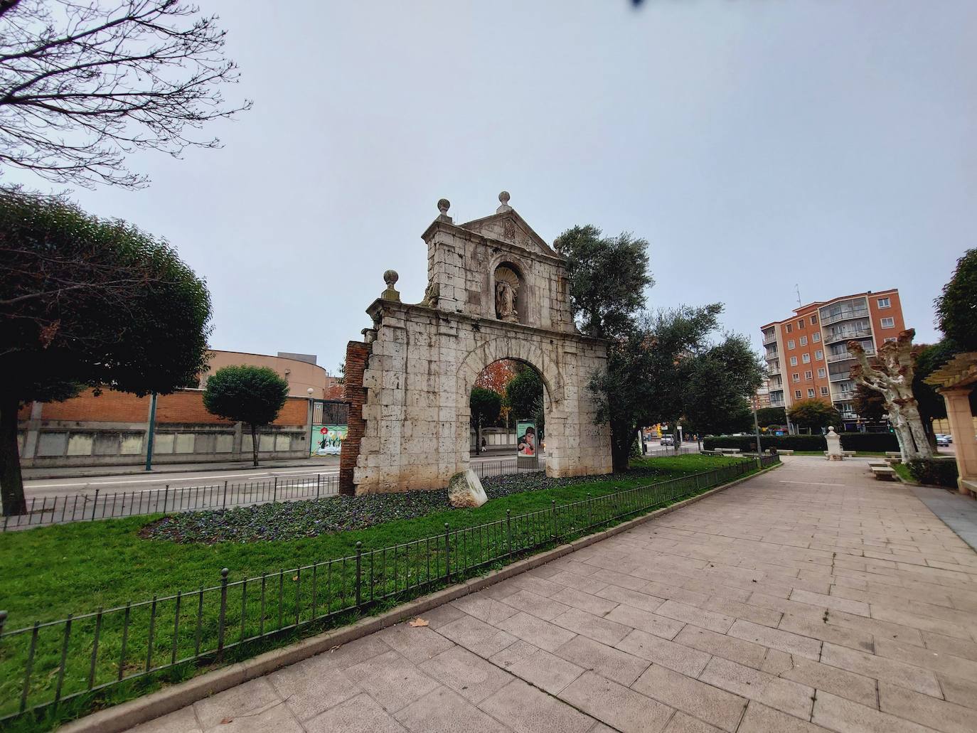 La Rondilla de Santa Teresa, que hasta el siglo XVIII fue calle de la Pelota (Parte II)