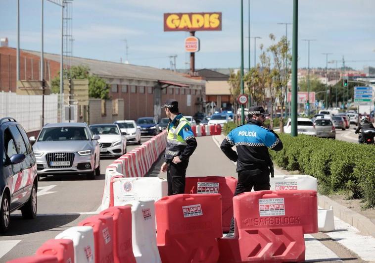 La obra de Arca Real y el atasco en la ronda, en imágenes