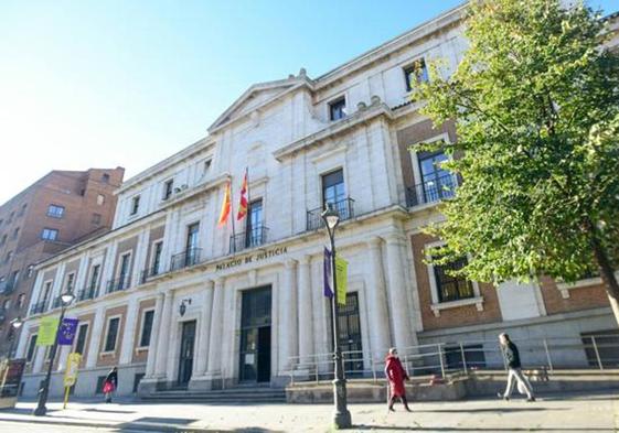 Fachada de la Audiencia de Valladolid, en una imagen de archivo.