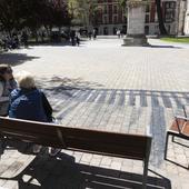 El acueducto de Segovia proyecta su sombra en el centro de Valladolid