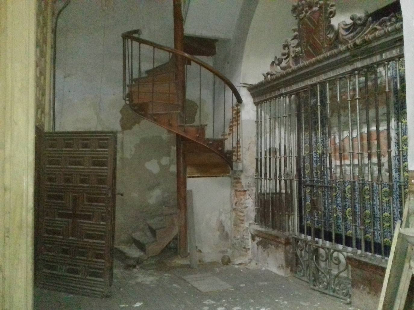 Las imágenes del antes y el después de la iglesia del Rosarillo