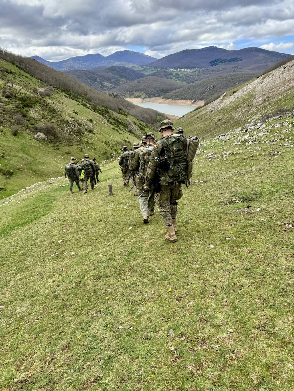 Maniobras militares en la Montaña Palentina