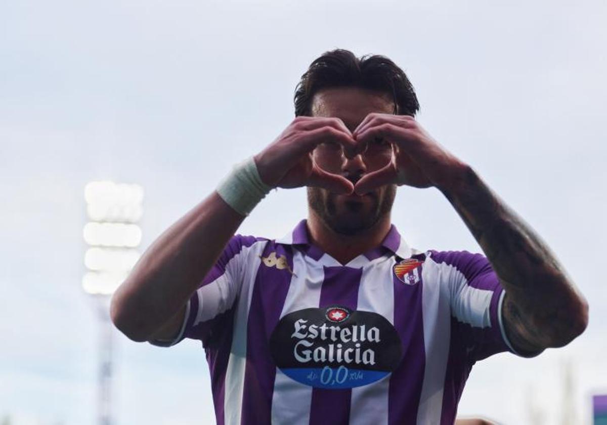 Monchu celebra el gol de la victoria ante el Eldense