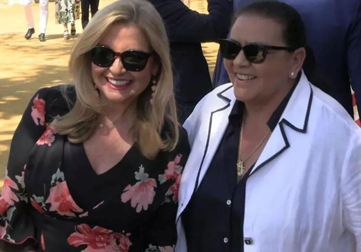 María del Monte y su esposa, Inmaculada Casal, en la Feria de Abril.