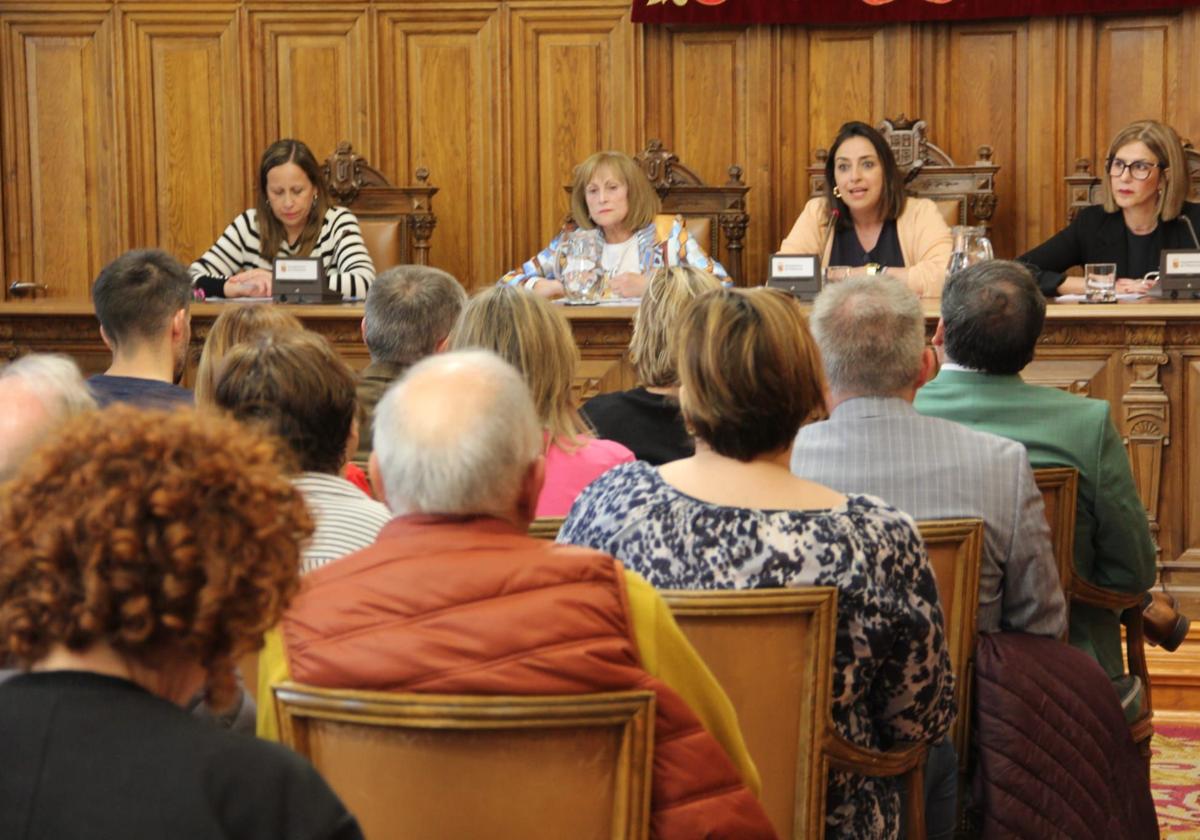 Presentación del clúster de los cuidados.