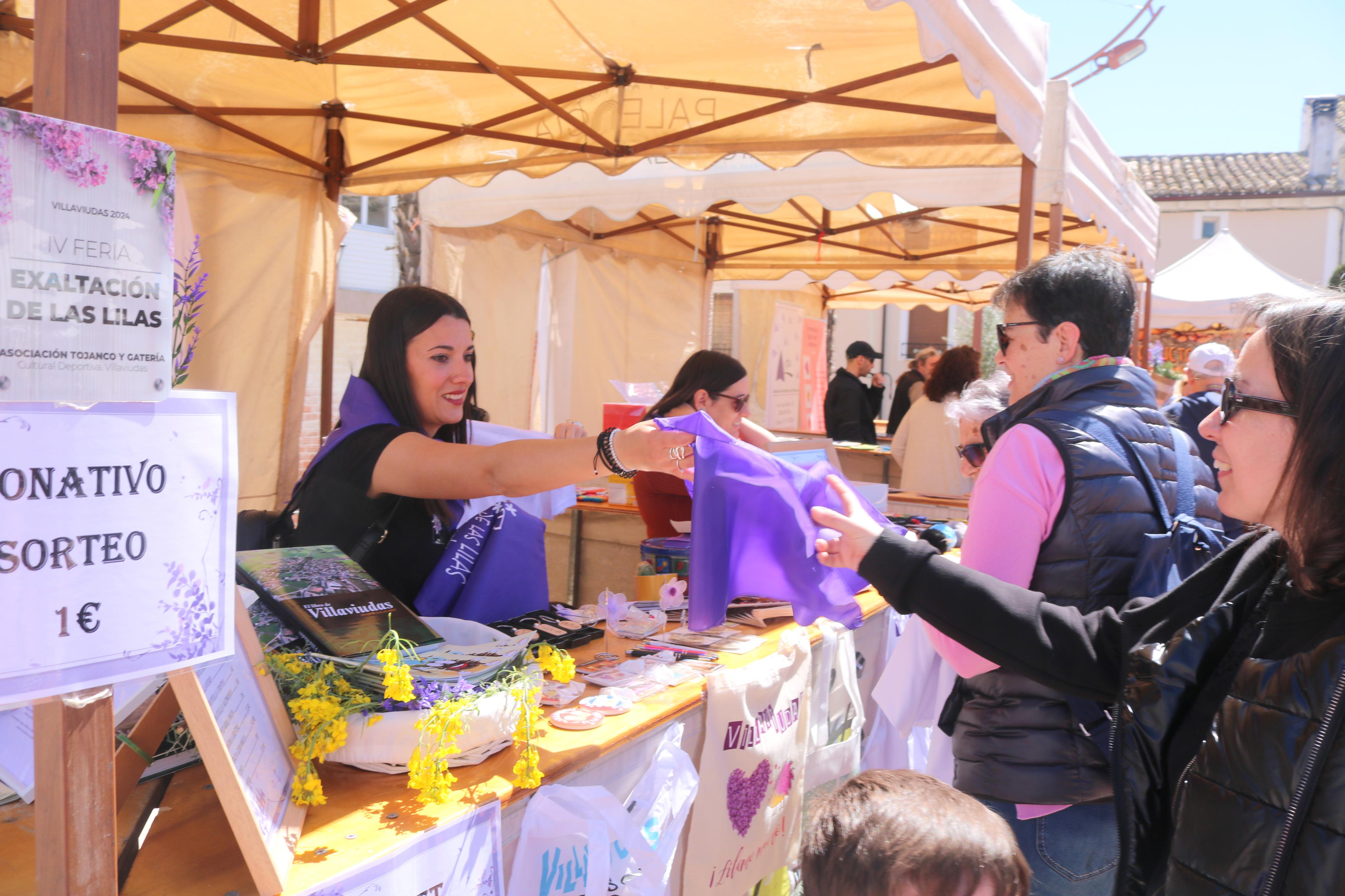 IV Feria de Exaltación de las Lilas en Villaviudas