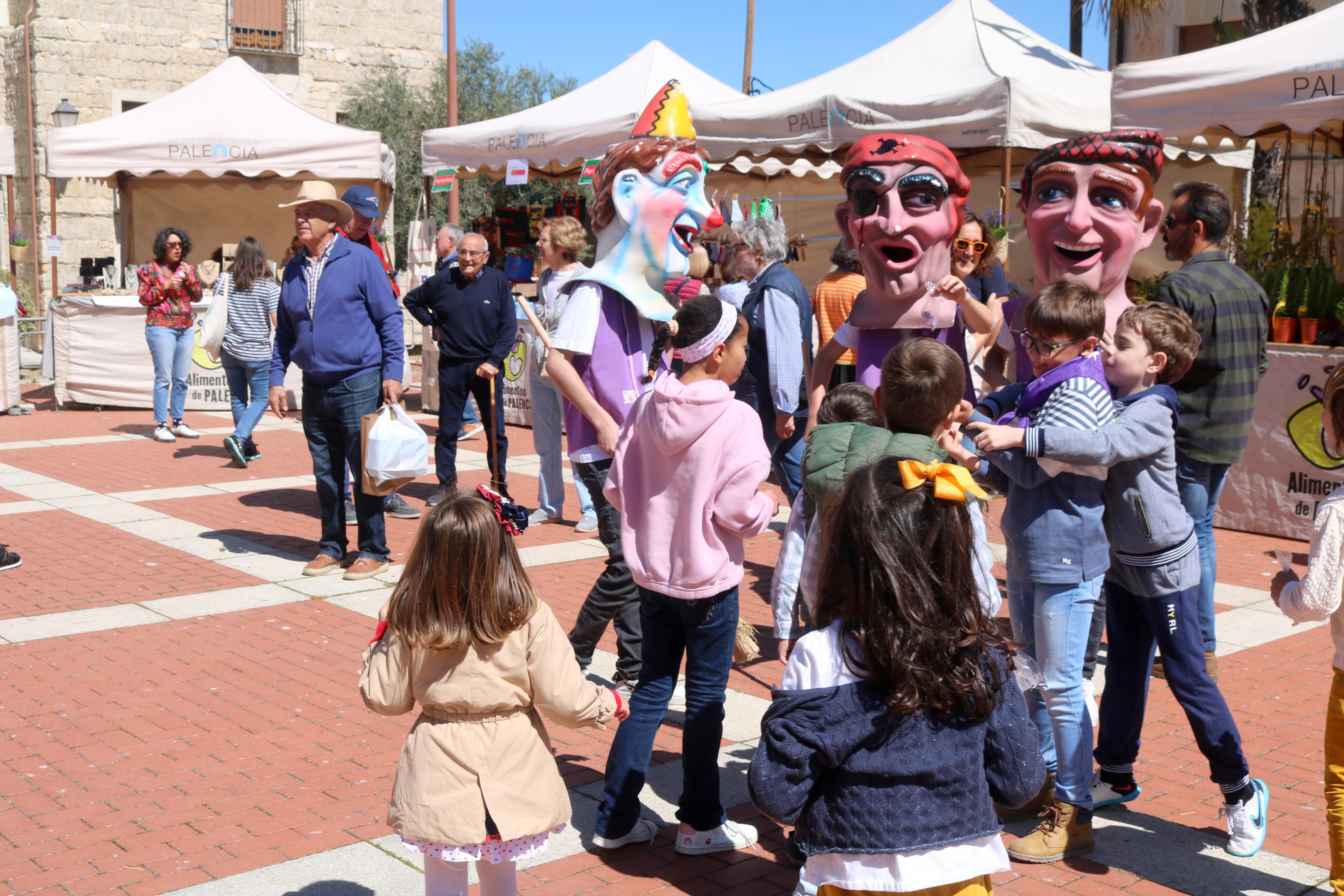 IV Feria de Exaltación de las Lilas en Villaviudas