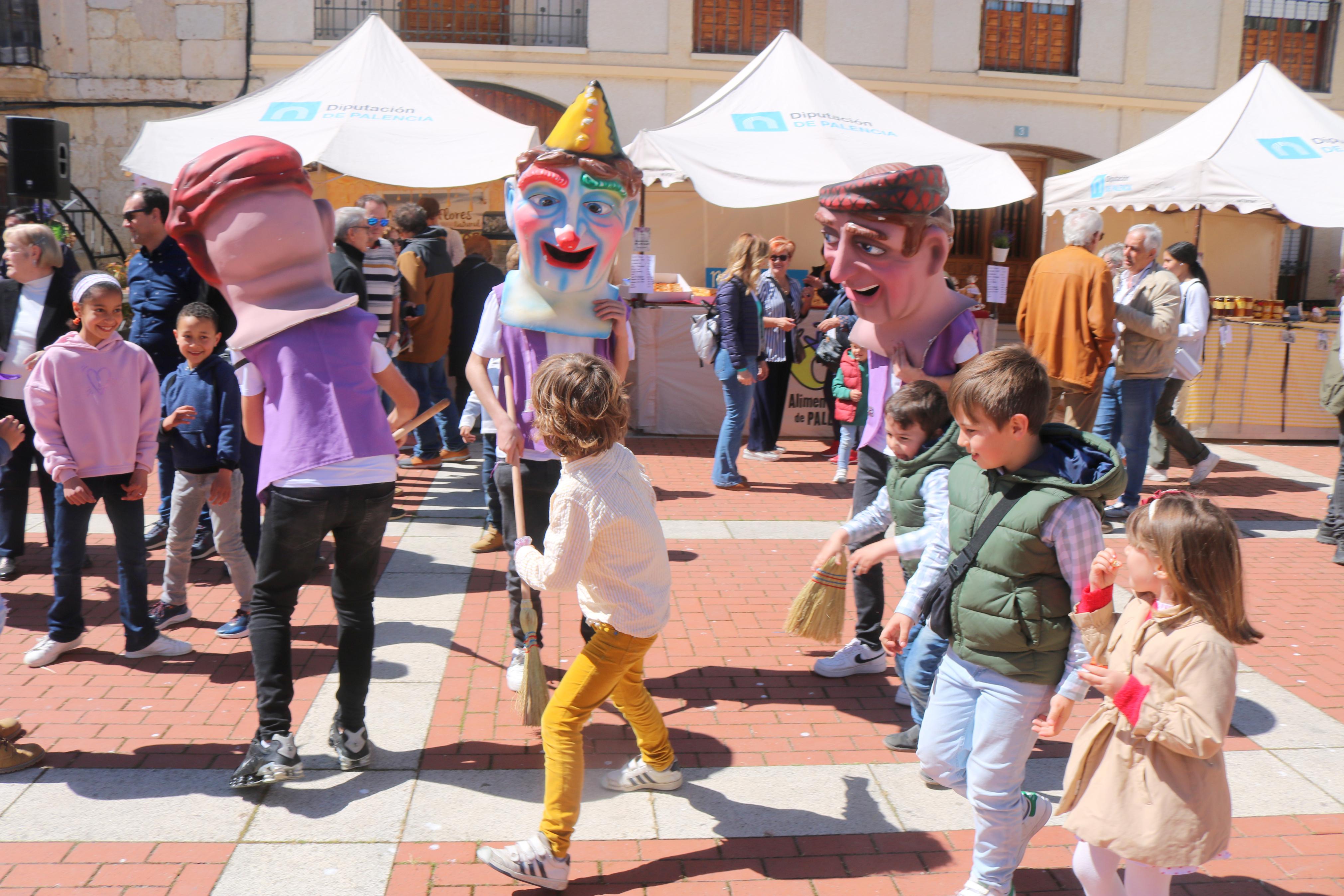 IV Feria de Exaltación de las Lilas en Villaviudas