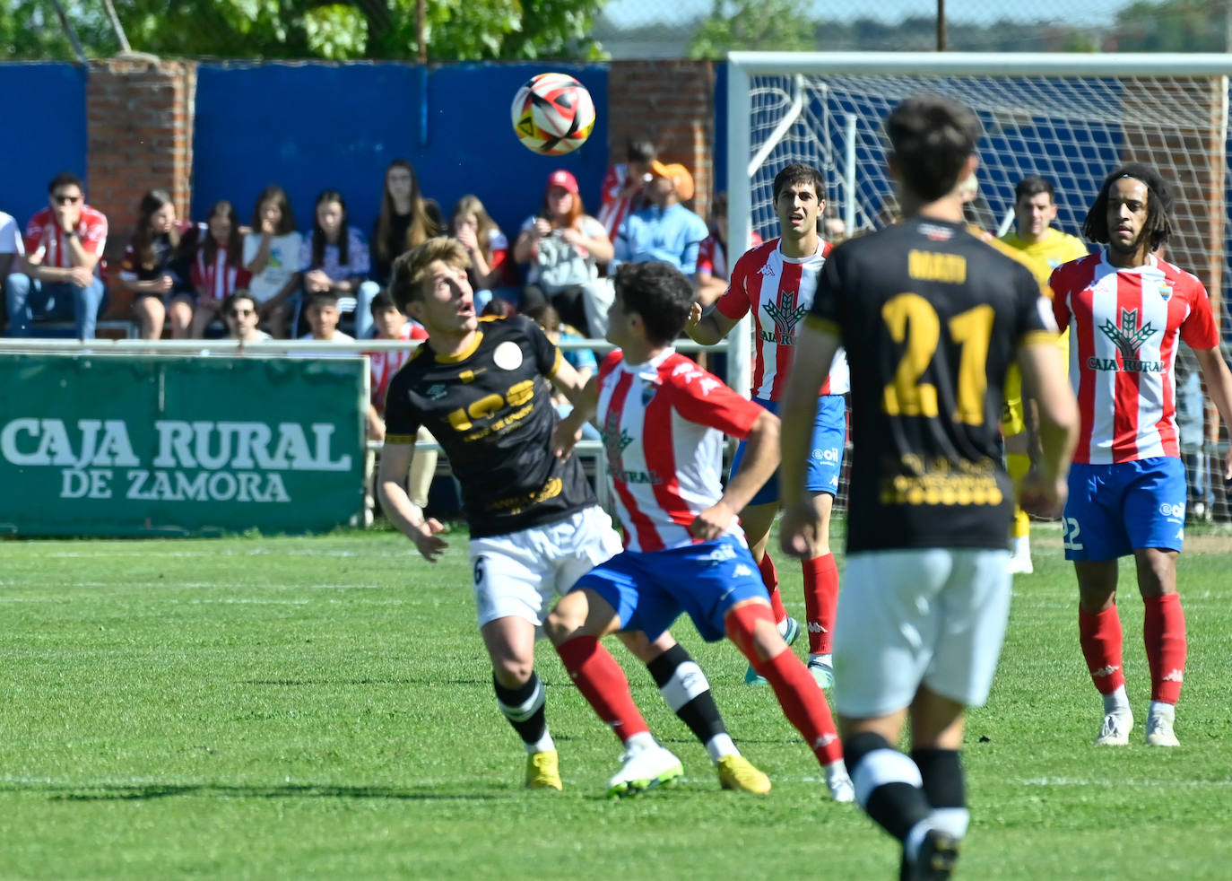 Las imágenes del partido entre el Tordesillas y el Salamanca