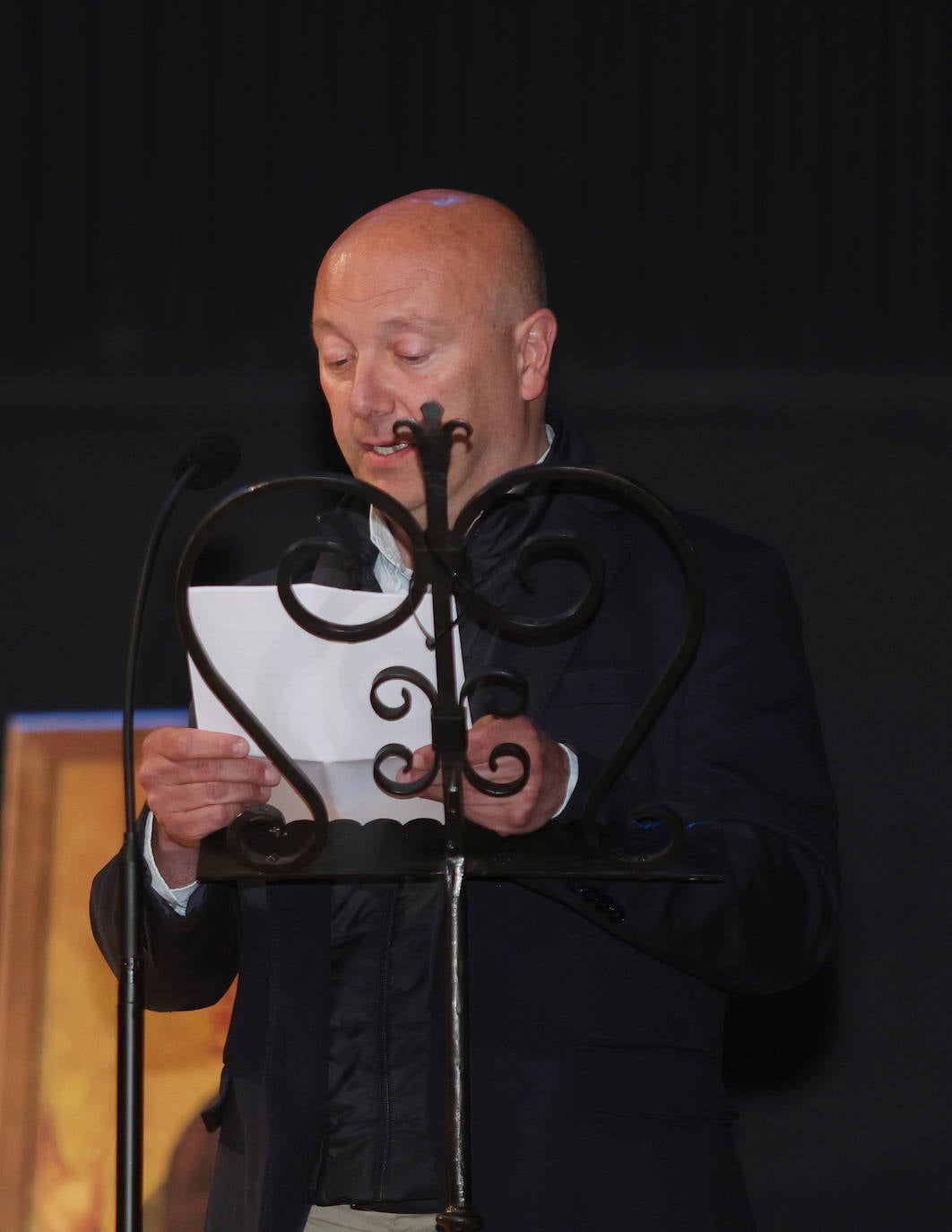 Gamoneda realza con su poesía el Día del Libro en Paredes