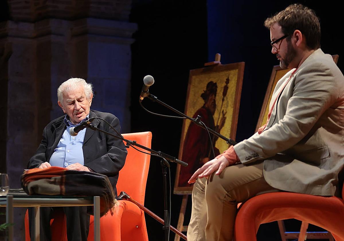 «Mi poesía se ha basado en la pobreza para ser superada con honradez y solidaridad»