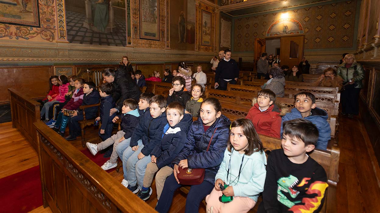 Visita infantil al arte sacro del Museo Diocesano