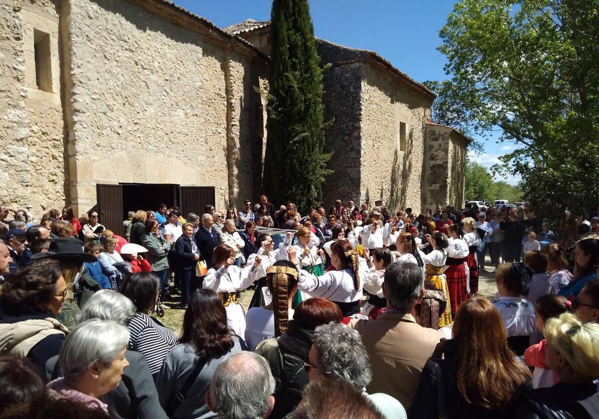 Imagen de la romería celebrada en Mojados.