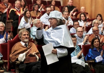 Carmen Sarmiento recibe el honoris causa: «La educación hará que las mujeres dejen de ser el sur de los hombres»