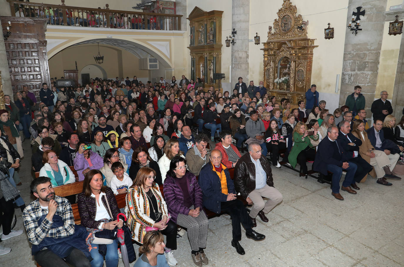 Recital de folclore en Grijota