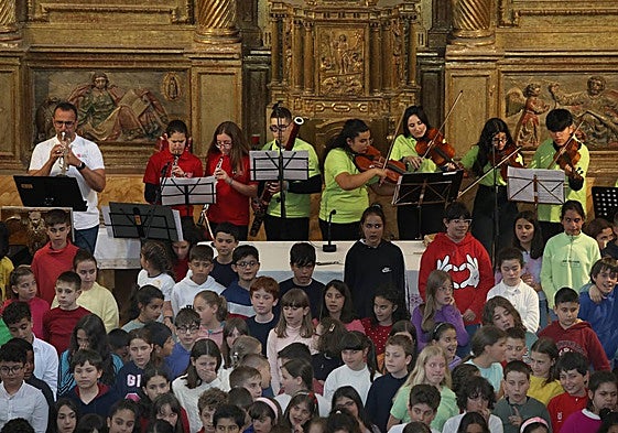 Recital de folclore en Grijota