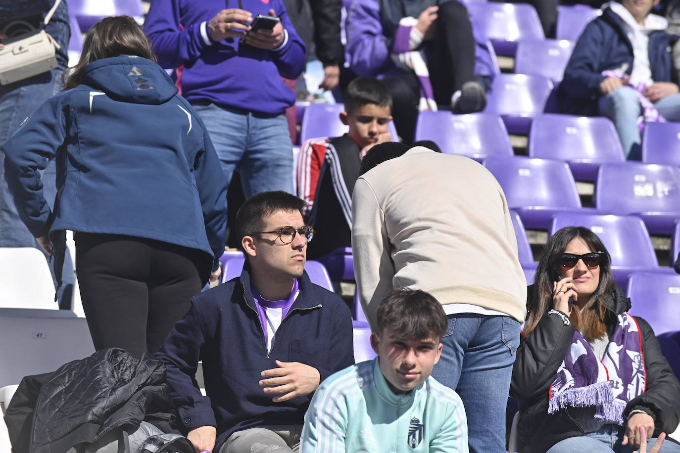 Búscate en la grada del estadio José Zorrilla (4/4)