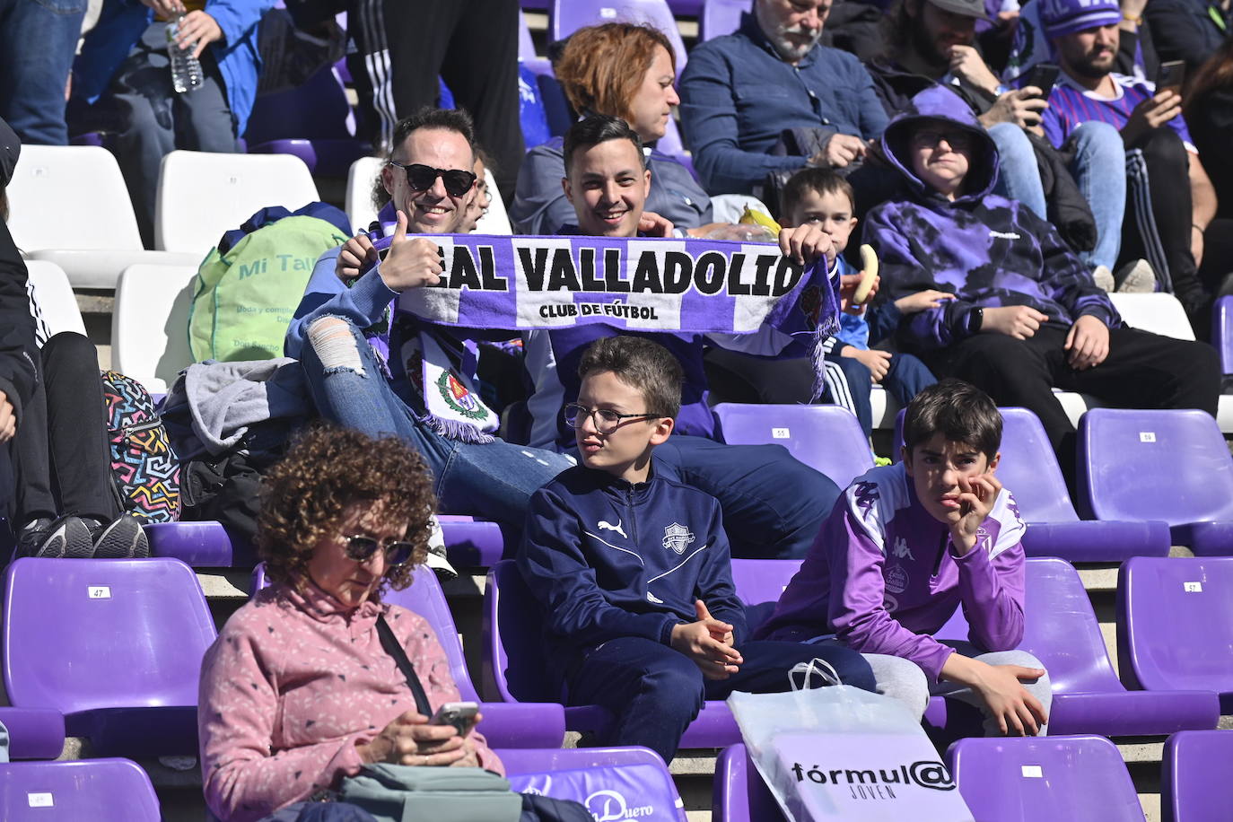 Búscate en la grada del estadio José Zorrilla (4/4)