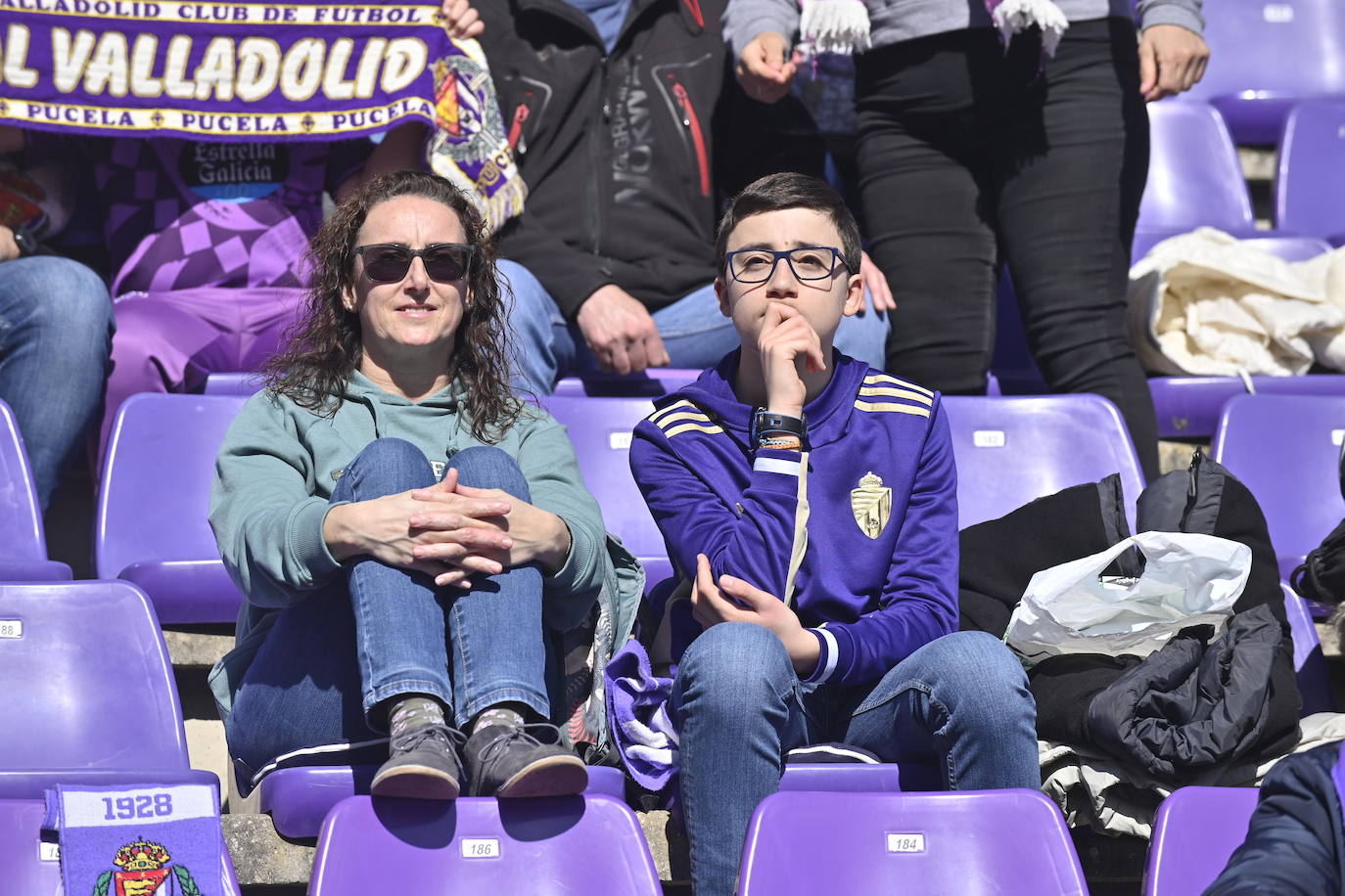 Búscate en la grada del estadio José Zorrilla (2/4)