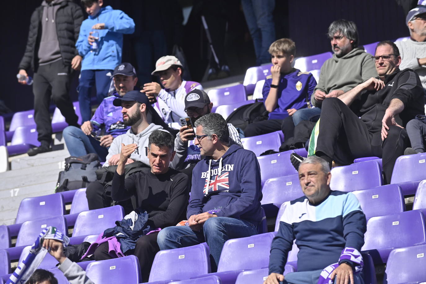 Búscate en la grada del estadio José Zorrilla (2/4)