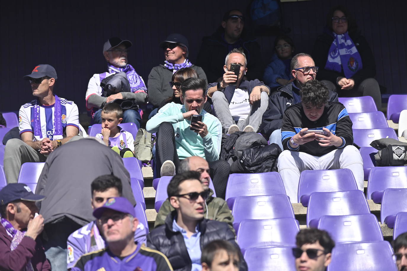 Búscate en la grada del estadio José Zorrilla (3/4)