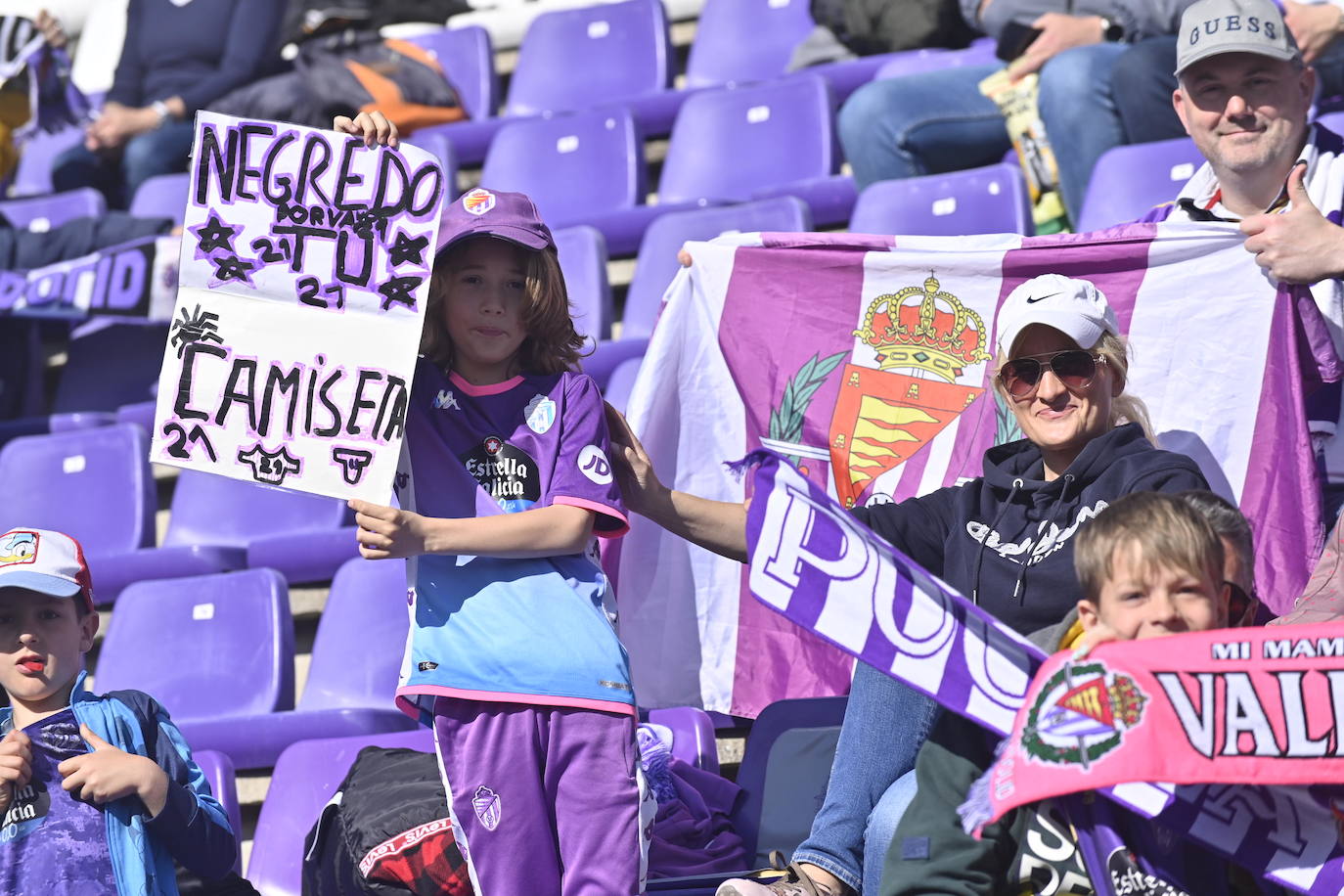 Búscate en la grada del estadio José Zorrilla (3/4)