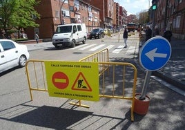 Corte al tráfico en la calle Villabáñez de Valladolid