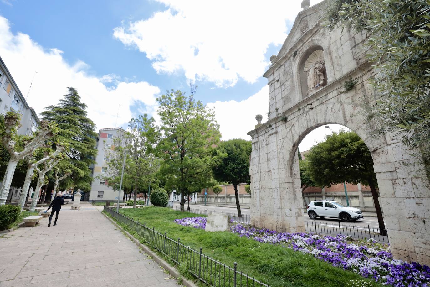 Un paseo en imágenes por la calle Rondilla de Santa Teresa de Valladolid