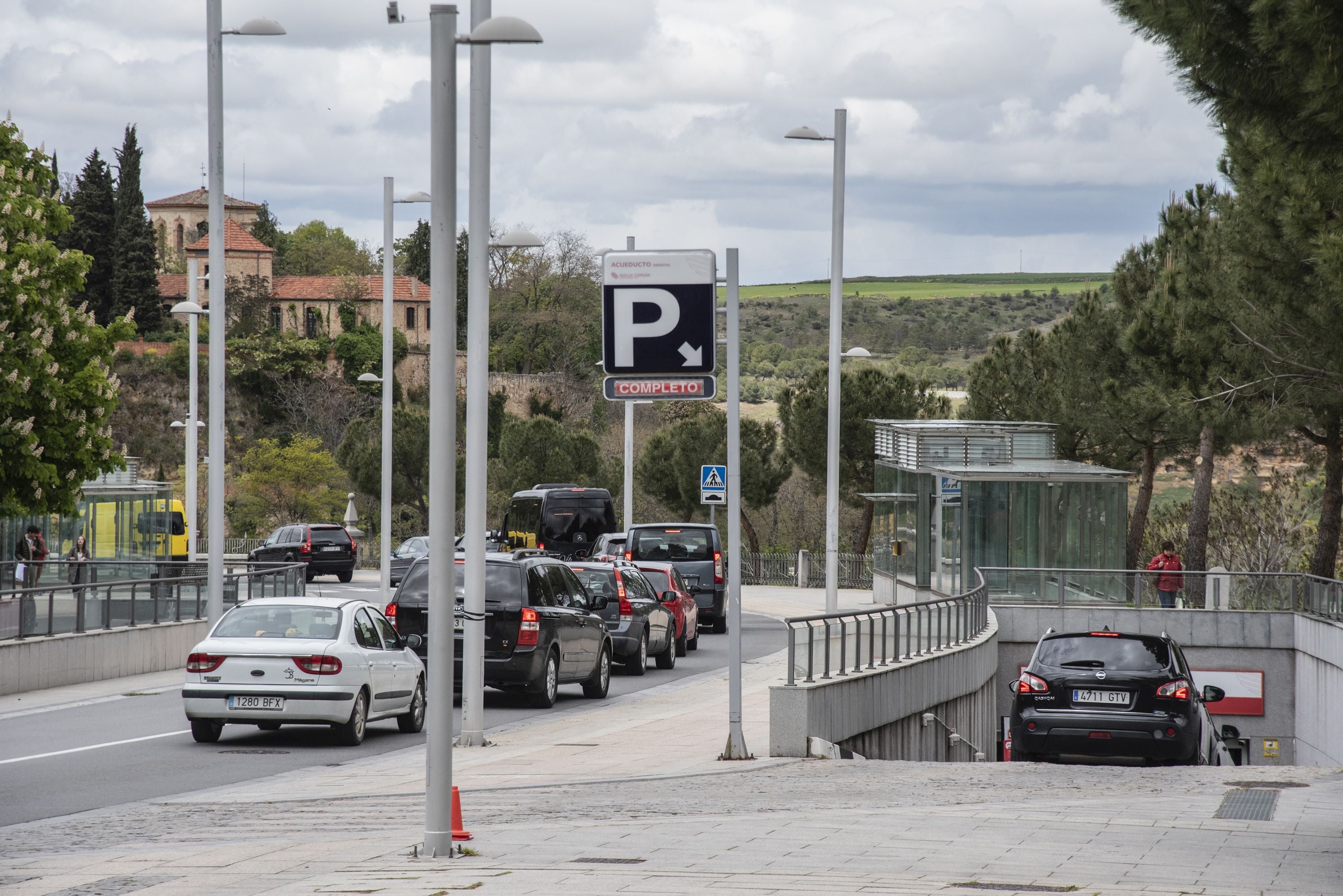 Fotografías de los atascos en Segovia este 2 de mayo