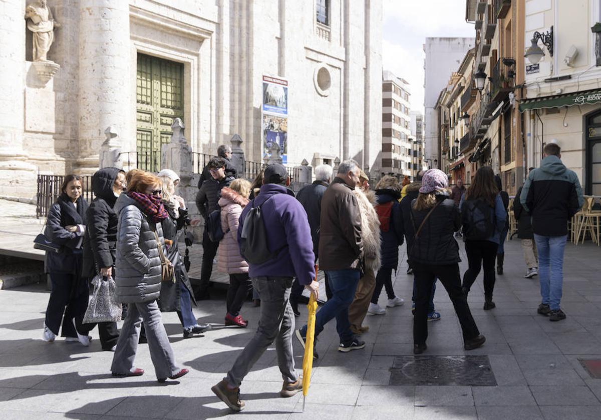 Visita turística por la catedral.