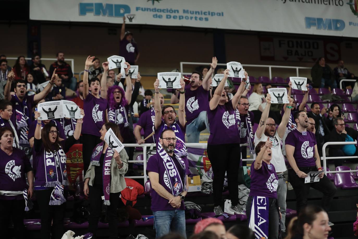 El partido del Real Valladolid Baloncesto contra el Oviedo en imágenes