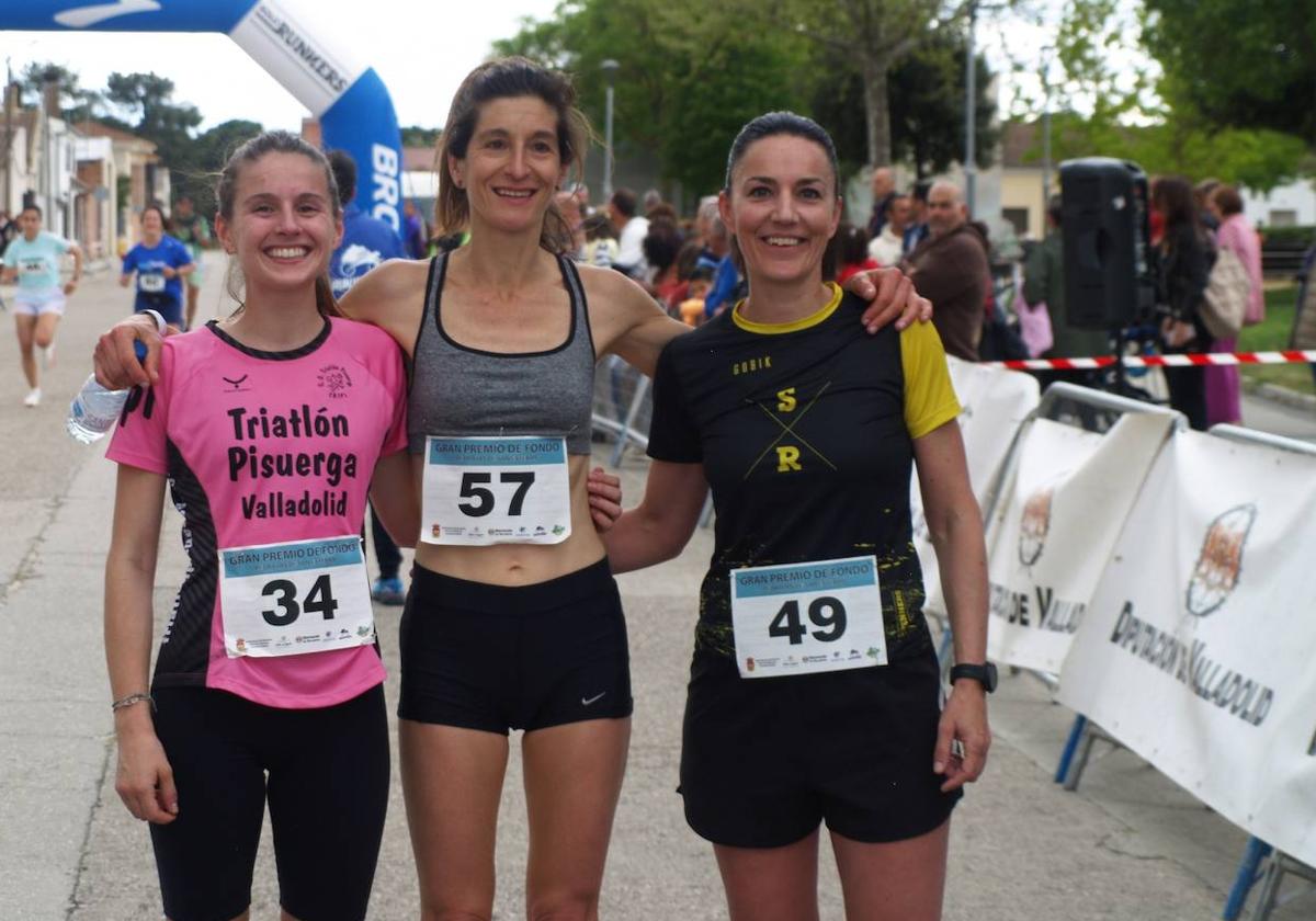 Las tres primeras clasificadas en la prueba femenina.