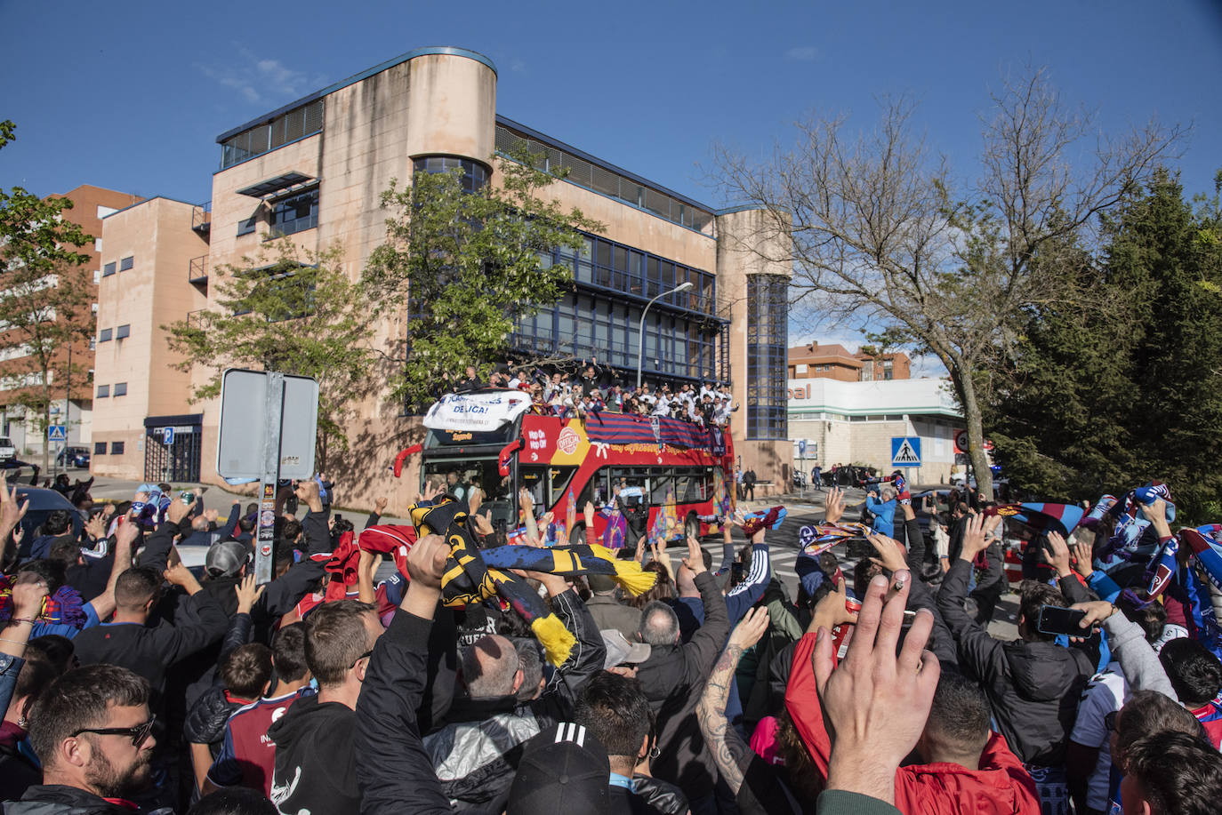 Las fotos de la celebración del ascenso en la plaza de la Segoviana