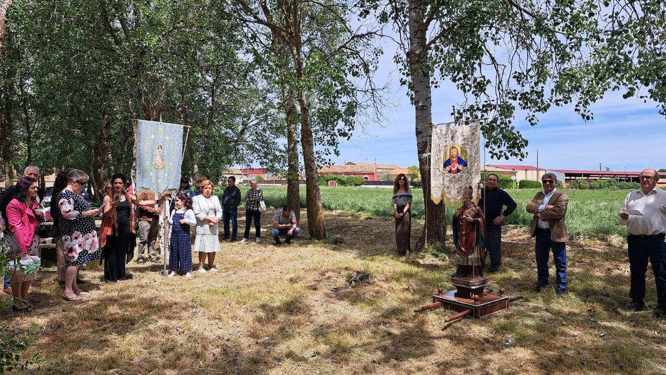 Los campos de Santa Eufemia reciben la bendición de su patrón