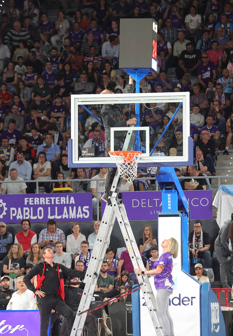 El Pabellón de Palencia se despide de la ACB con una derrota