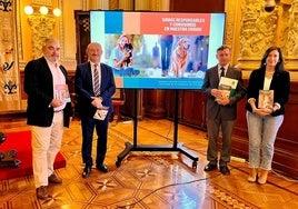 Presentación de la campaña de tenencia de animales domésticos, este viernes.