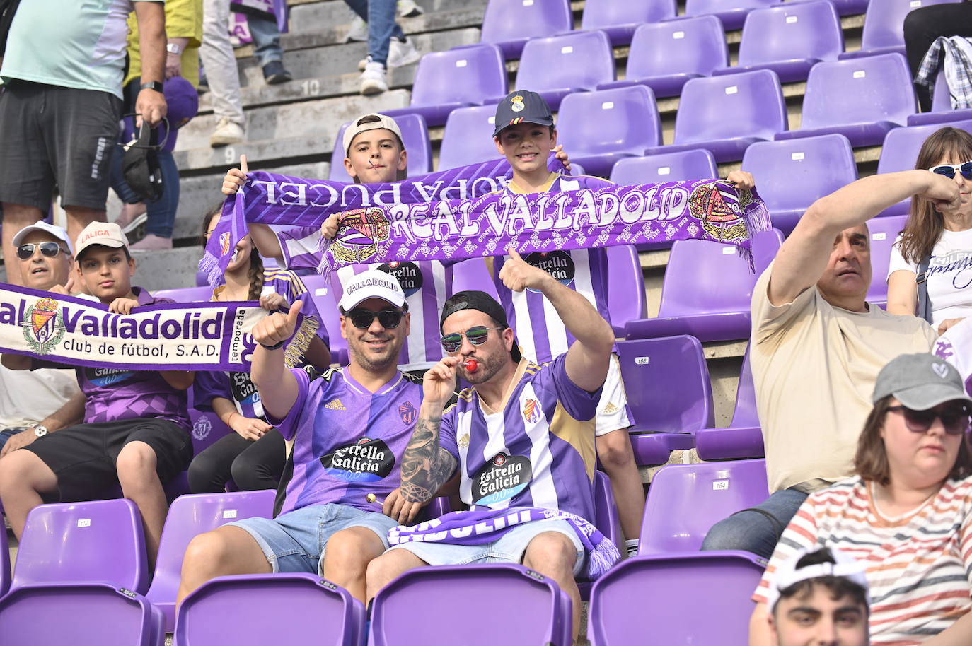 Búscate en la grada del estadio José Zorrilla (3/4)