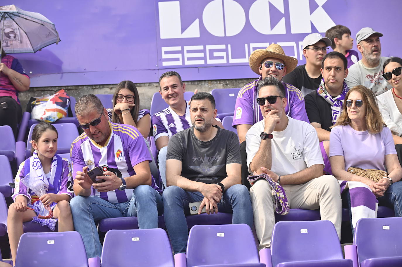 Búscate en la grada del estadio José Zorrilla (3/4)