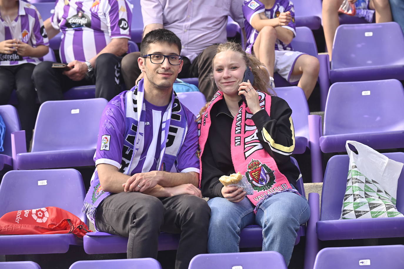 Búscate en la grada del estadio José Zorrilla (3/4)