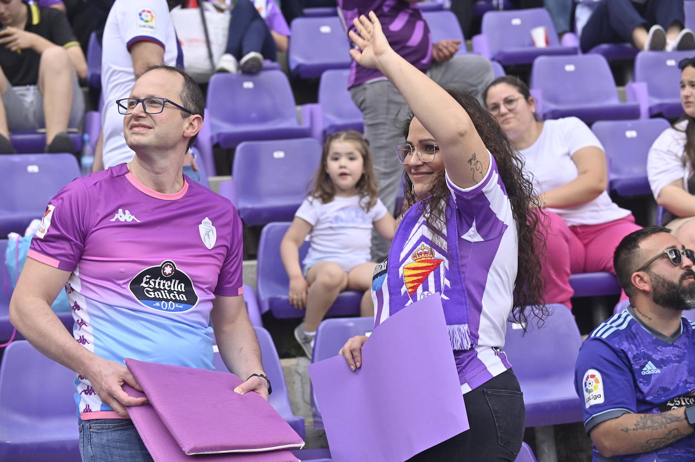 Búscate en la grada del estadio José Zorrilla (2/4)