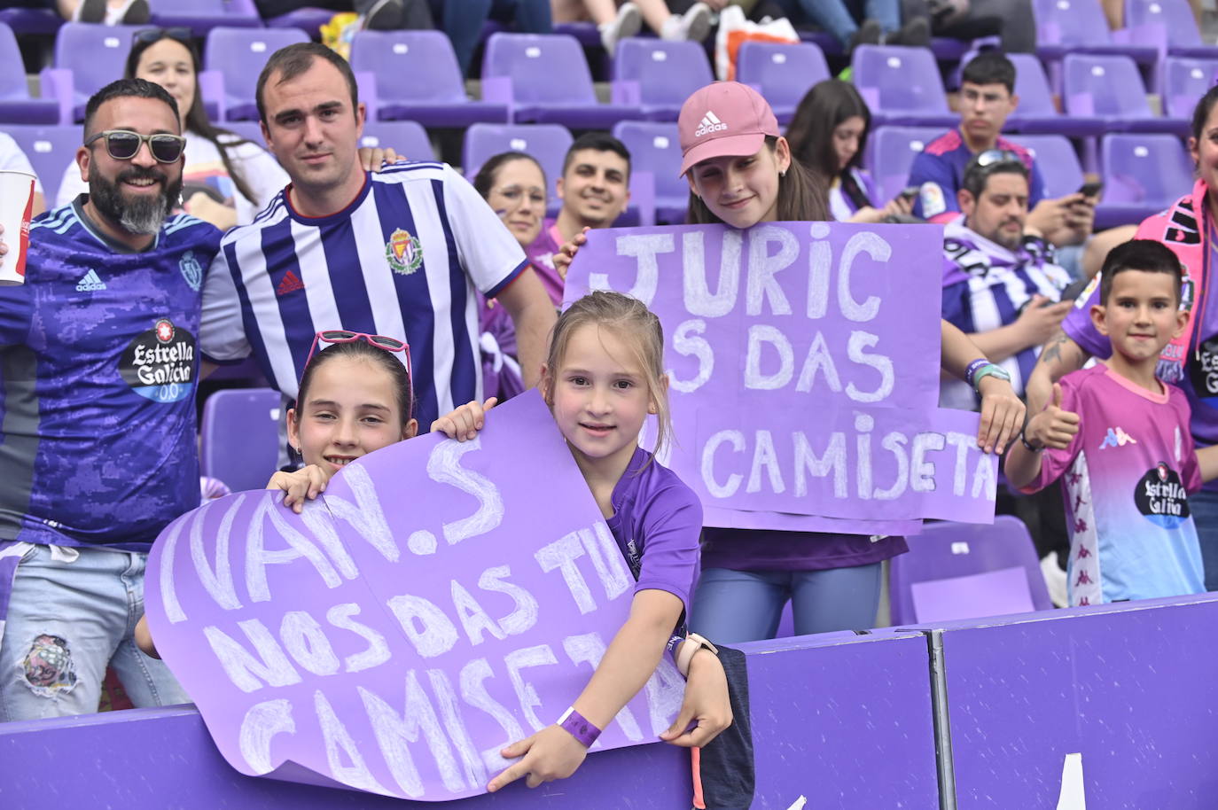 Búscate en la grada del estadio José Zorrilla (2/4)