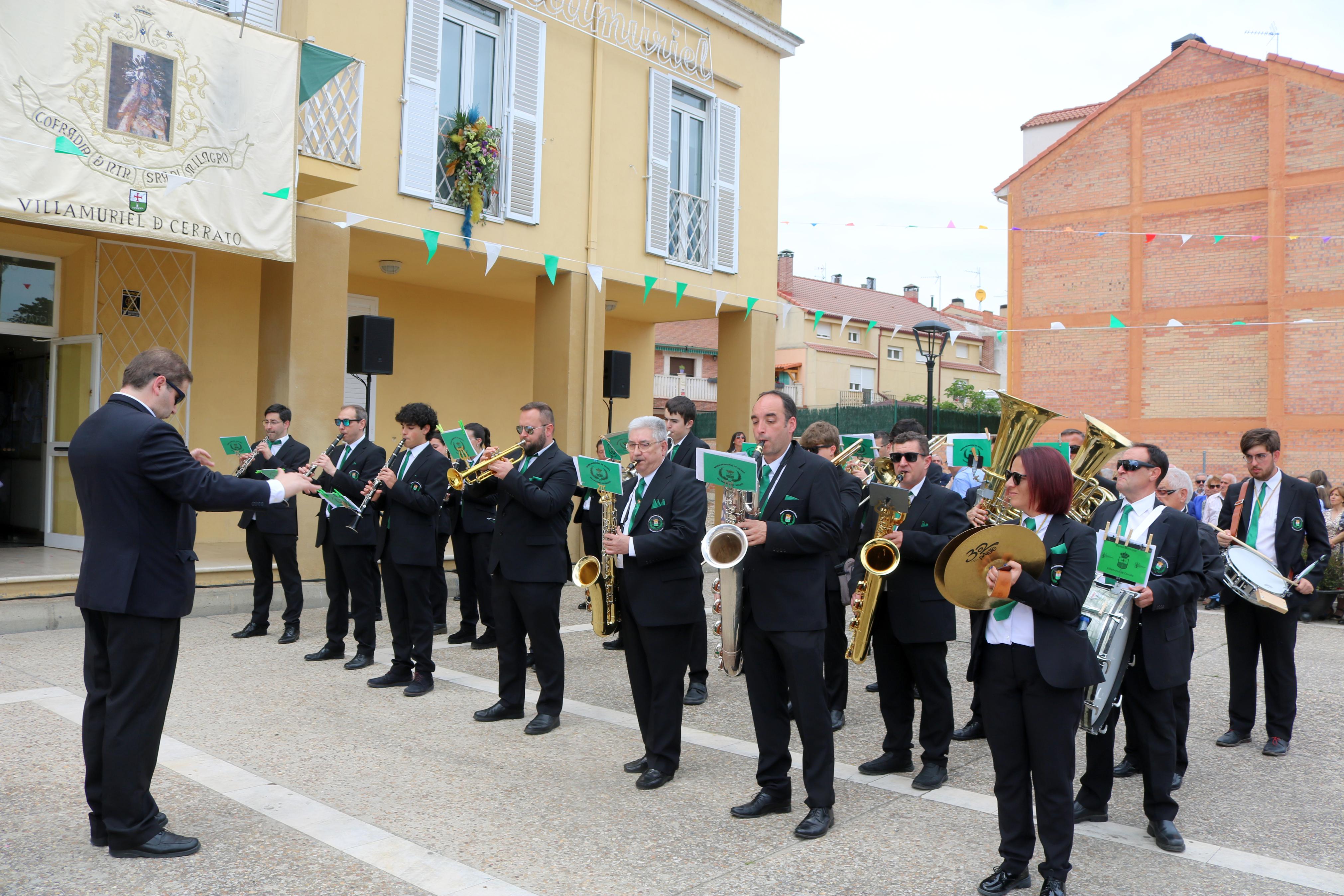 Villamuriel de Cerrato se rinde a la Virgen del Milagro