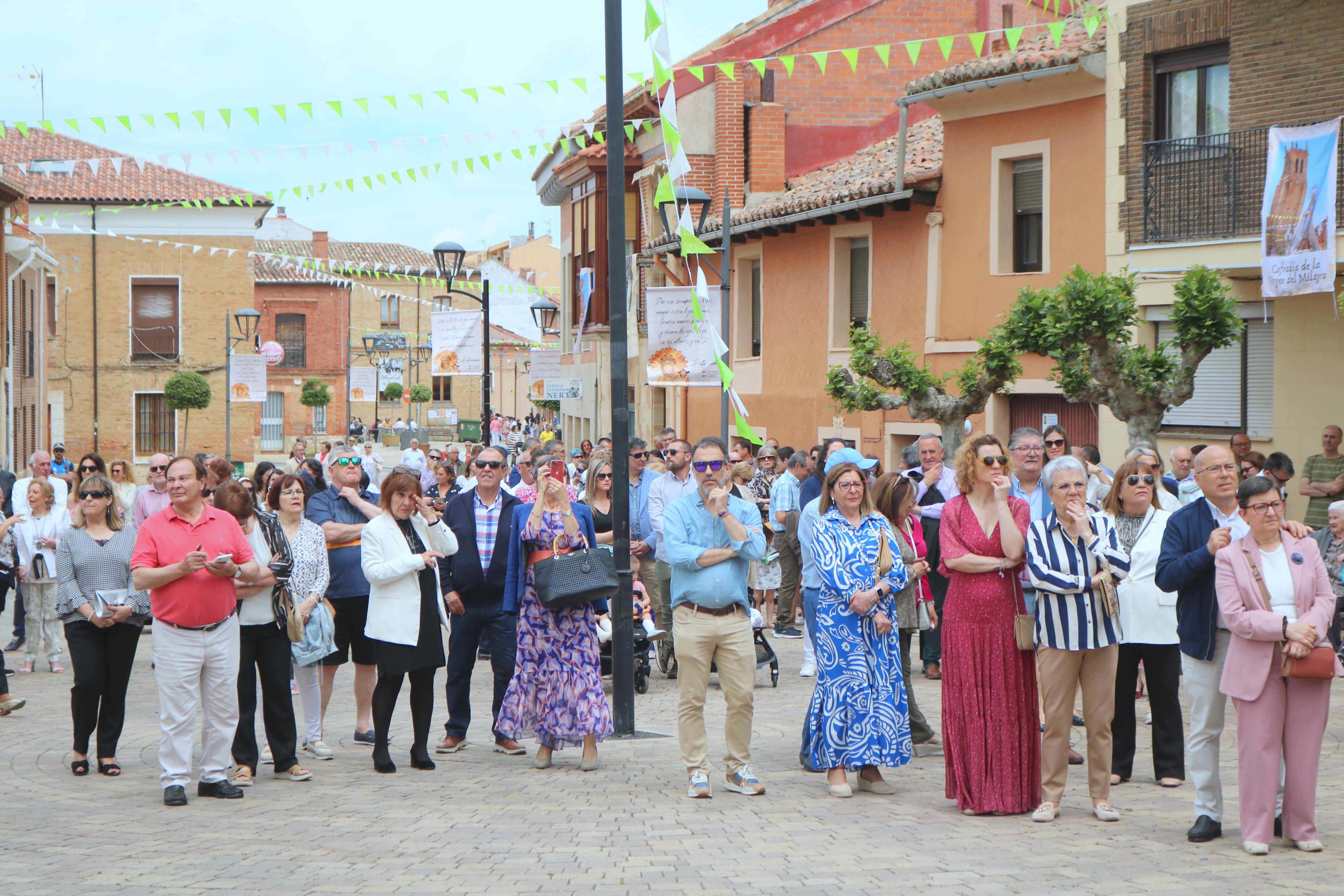 Villamuriel de Cerrato se rinde a la Virgen del Milagro