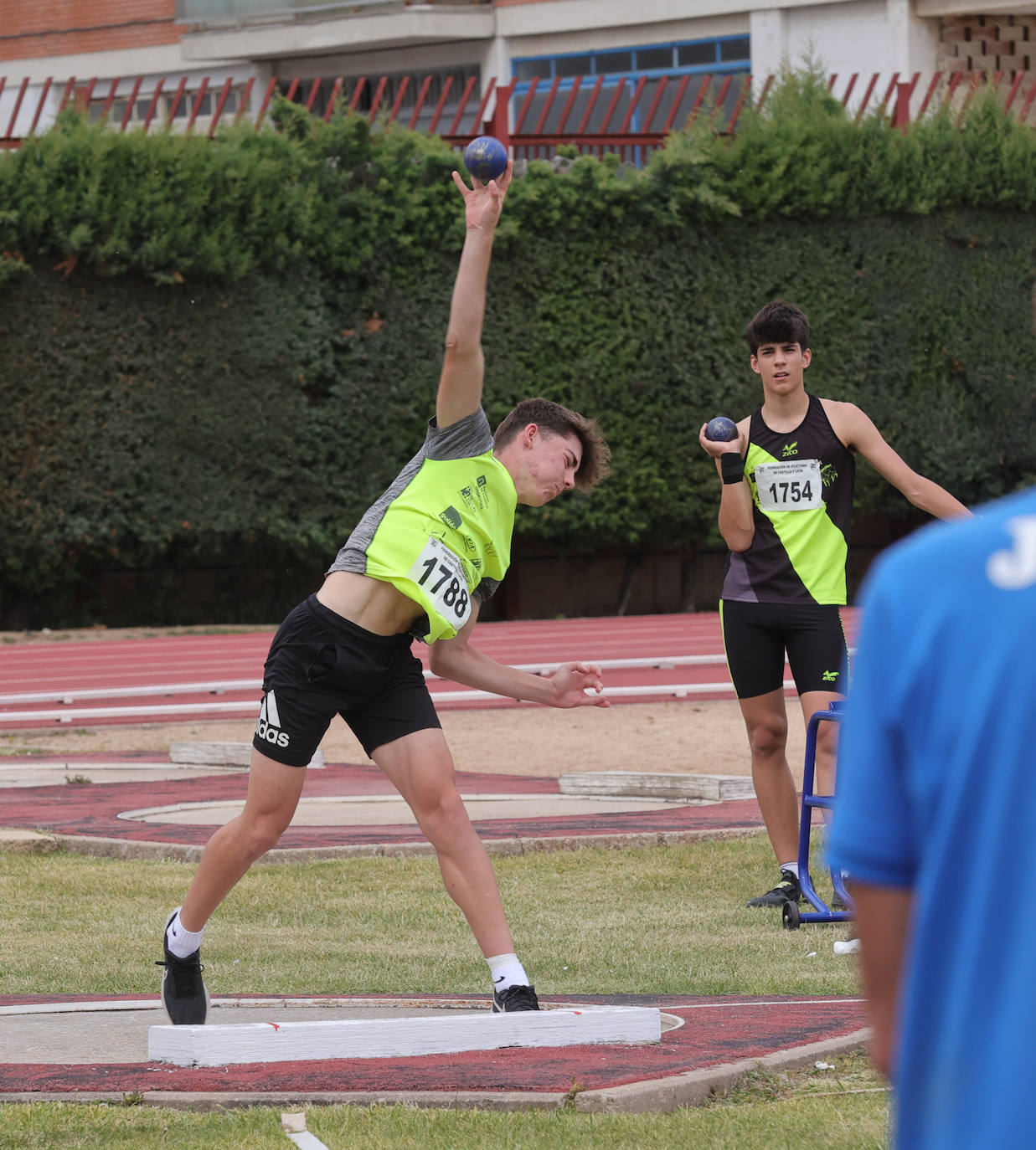 Óscar Husillos, protagonista en el Trofeo Feria Chica