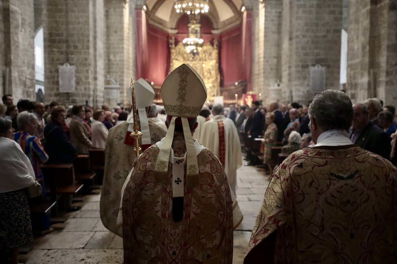 Ofrenda floral, misa y procesión en San Pedro Regalado