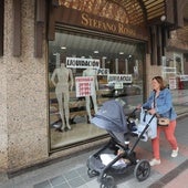 Otro comercio en la calle Don Sancho se suma al goteo de cierres