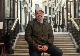 César Pérez Gellida en el Pasaje Gutiérrez de Valladolid.