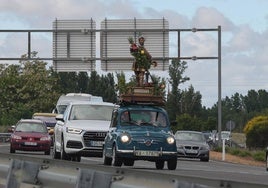 El santo, sobre el 600, viaja por la autovía en dirección al monasterio.