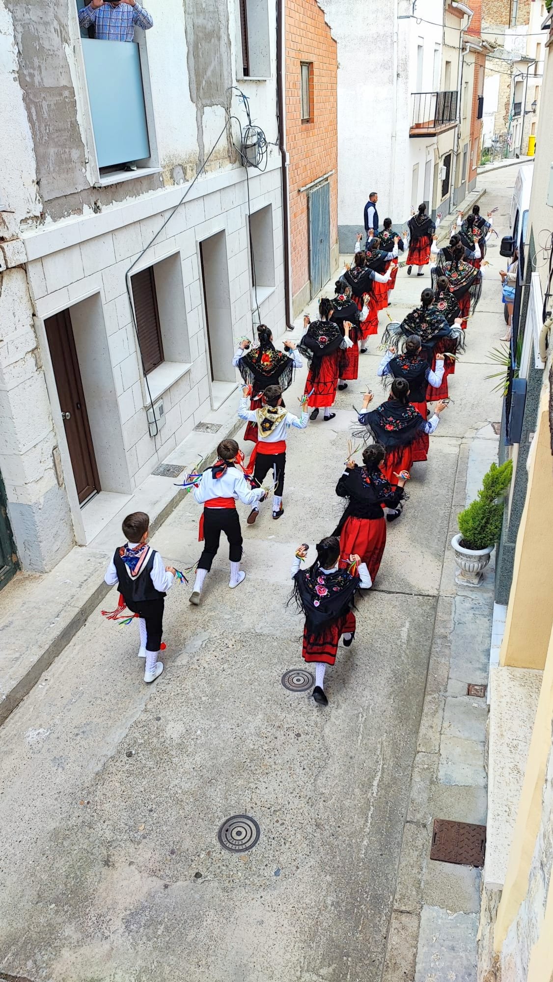 Villaviudas danza a San Isidro Labrador